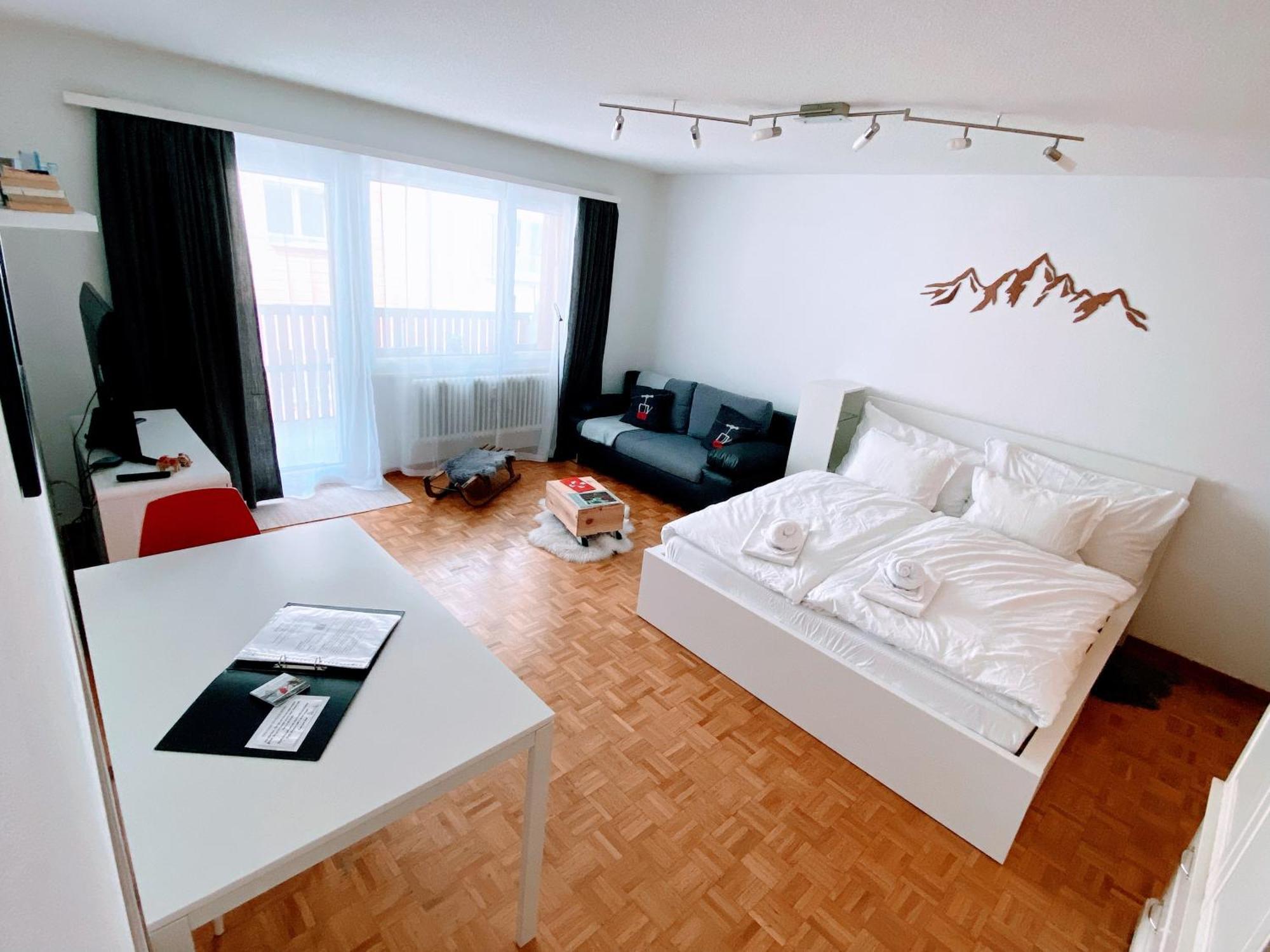 Apartment Wolli - Stylish & - Steps To Matterhorn Gondola Zermatt